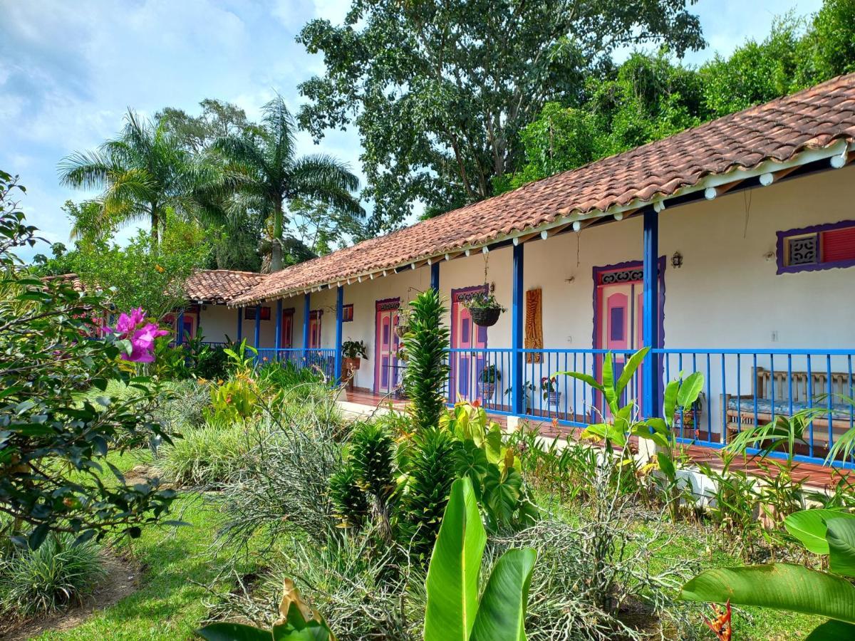 Finca Hotel Villa Del Sol Pueblo Tapao Exterior foto