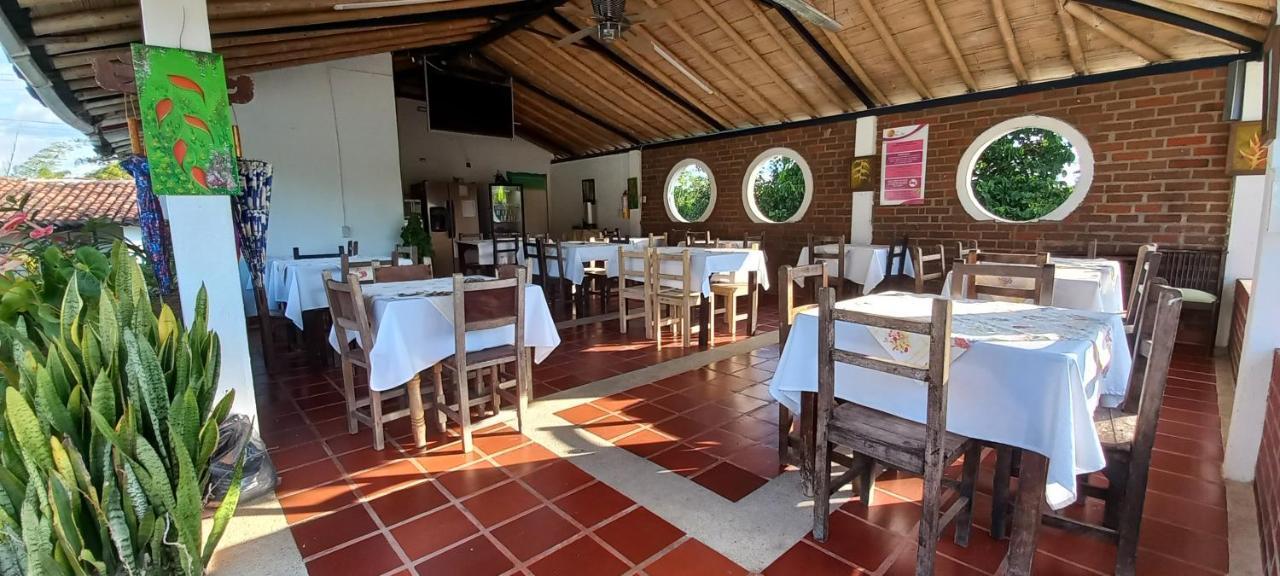 Finca Hotel Villa Del Sol Pueblo Tapao Exterior foto